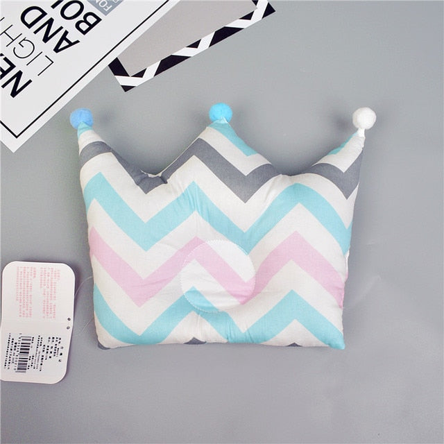 Newborn Baby Shaping Pillow Cute Crown Shape Backrest Cushion 0-1 Years Old Anti-head Correction Pillow Baby Bedding