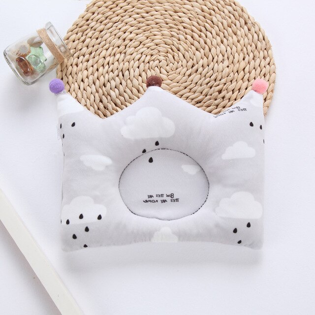 Newborn Baby Shaping Pillow Cute Crown Shape Backrest Cushion 0-1 Years Old Anti-head Correction Pillow Baby Bedding