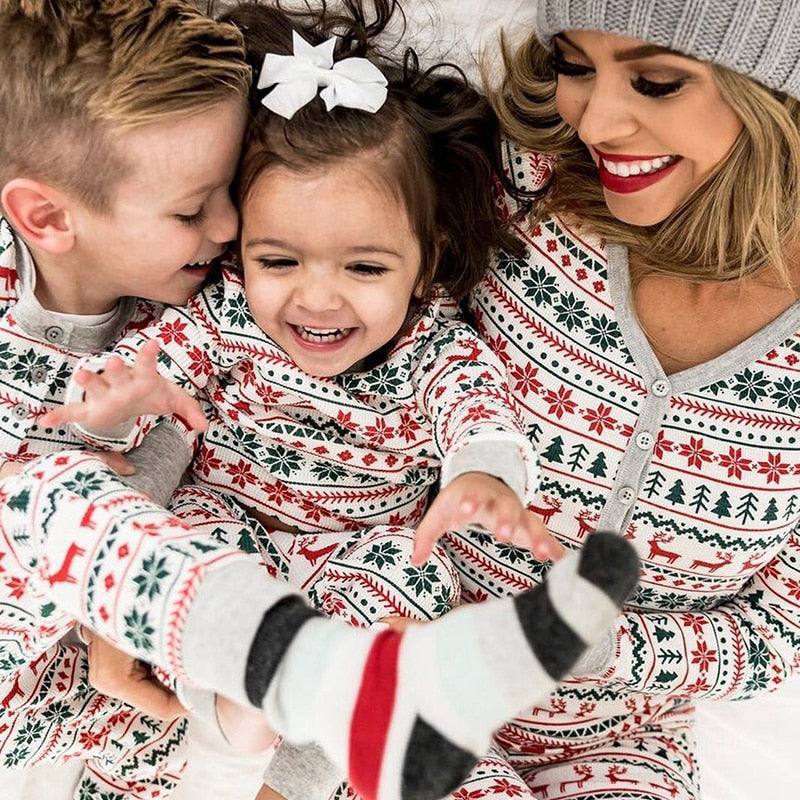 Family Matching Pajamas Classic Print Dad, Mother, Daughter Sleepwear Baby Boys Girls
