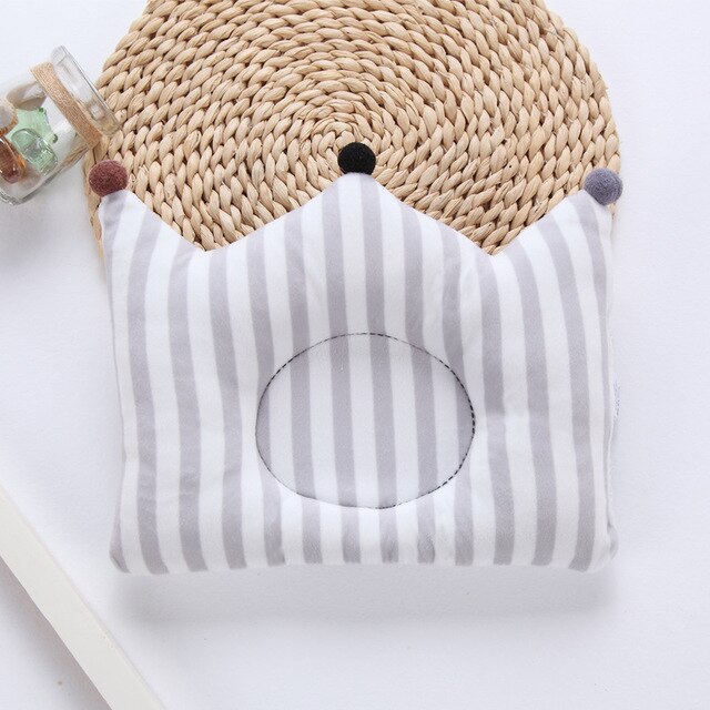 Newborn Baby Shaping Pillow Cute Crown Shape Backrest Cushion 0-1 Years Old Anti-head Correction Pillow Baby Bedding