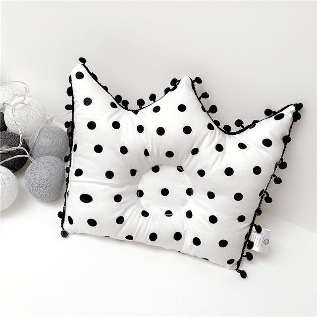 Newborn Baby Shaping Pillow Cute Crown Shape Backrest Cushion 0-1 Years Old Anti-head Correction Pillow Baby Bedding